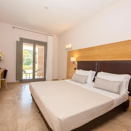 Hotel Basiliani - Cdshotels 4*