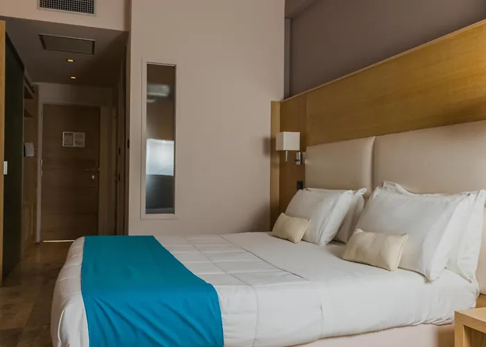 Basiliani - Cdshotels Готель Отранто