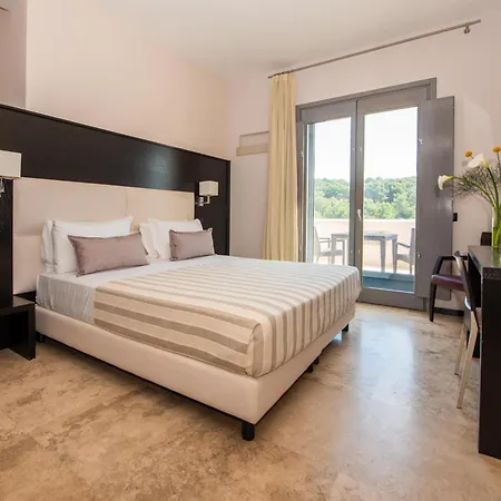 מלון Basiliani - Cdshotels